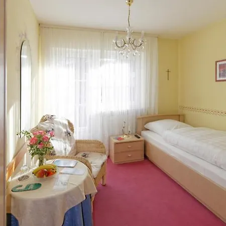 Guest house Garni Regina Goessweinstein