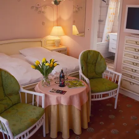Garni Regina Guest house Goessweinstein