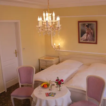 Guest house Garni Regina 3*