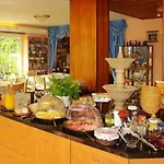 Garni Regina 3*