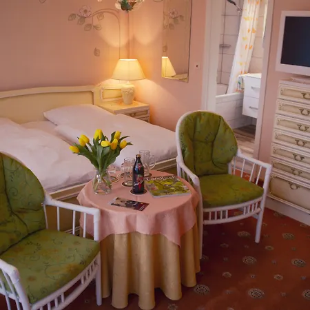Garni Regina 3*