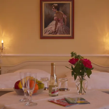 Garni Regina Gæstehus 3*