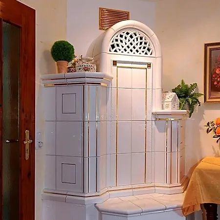 Garni Regina 3* غوسوينستين