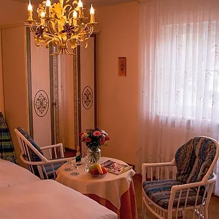 Garni Regina