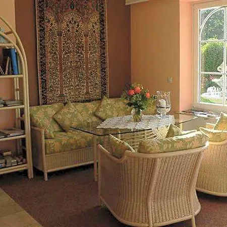 بيت ضيافة Garni Regina